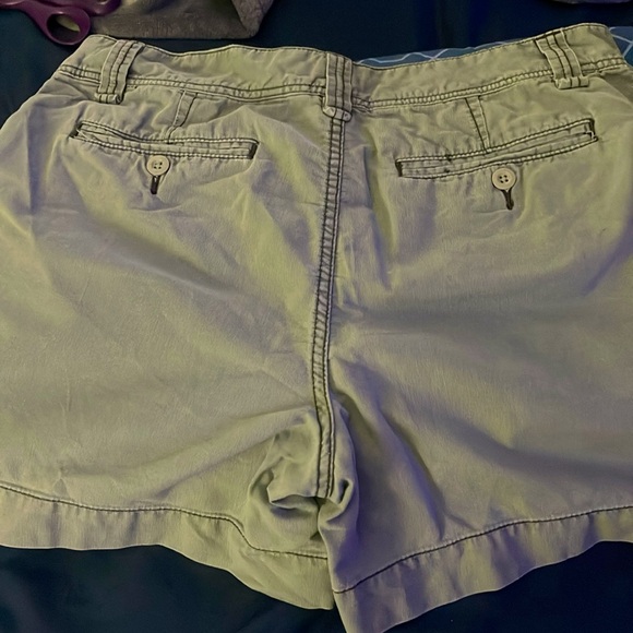 Ralph Lauren shorts Size 10 - Picture 4 of 6